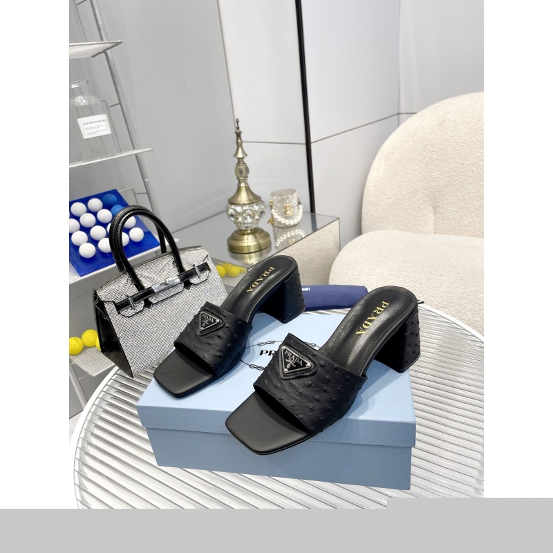 Pra*a slippers